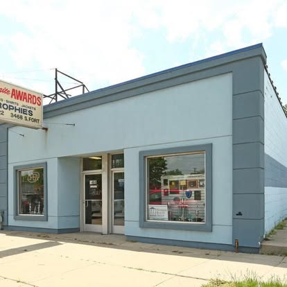 3464 Fort St before the remodel: a pale blue storefront.